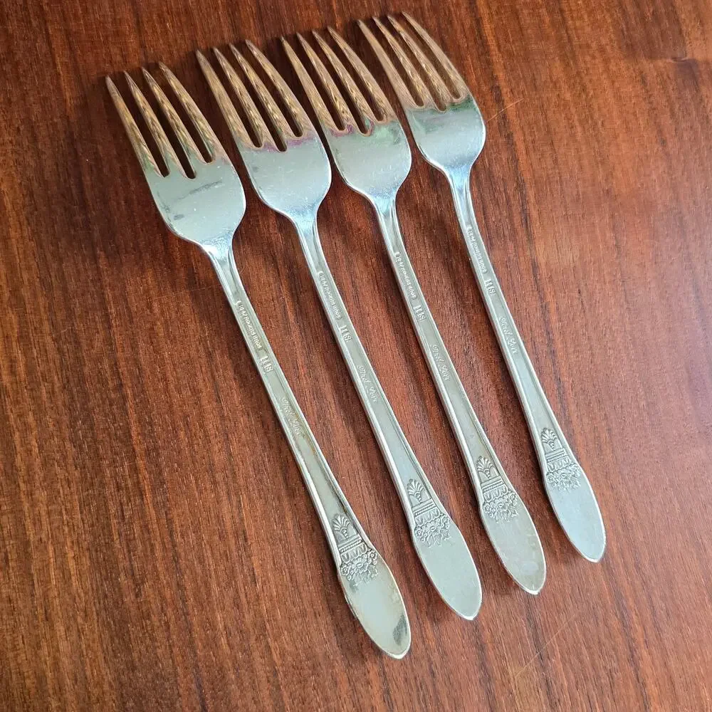Vintage 1847 Rogers Bros FIRST LOVE 4 Dinner Forks Silverplate Art Deco Cottage